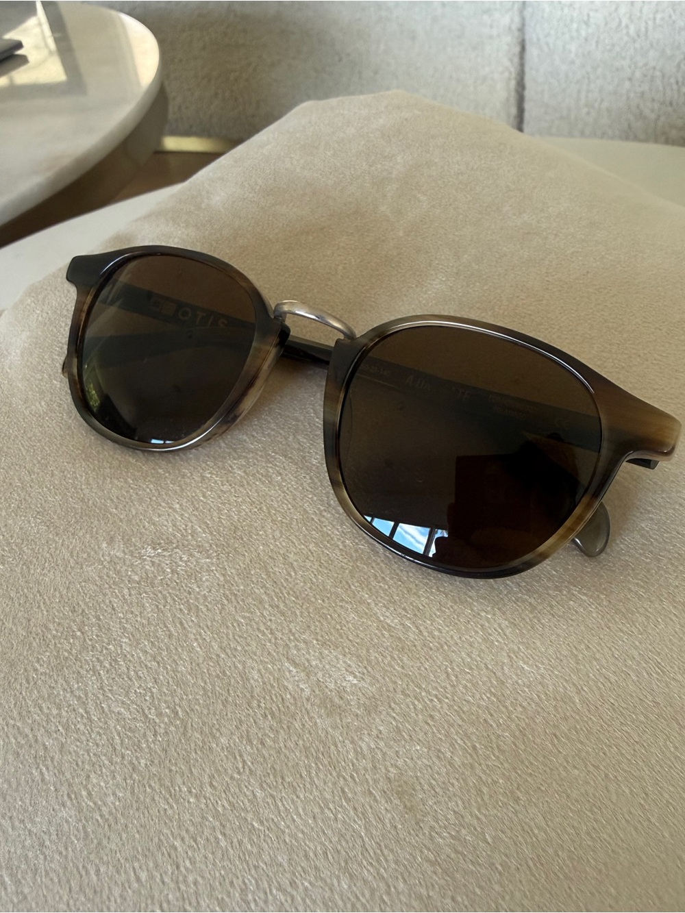 OTIS A Day Late polarized sunglasses tan/brown eco acetate hornwood - unisex